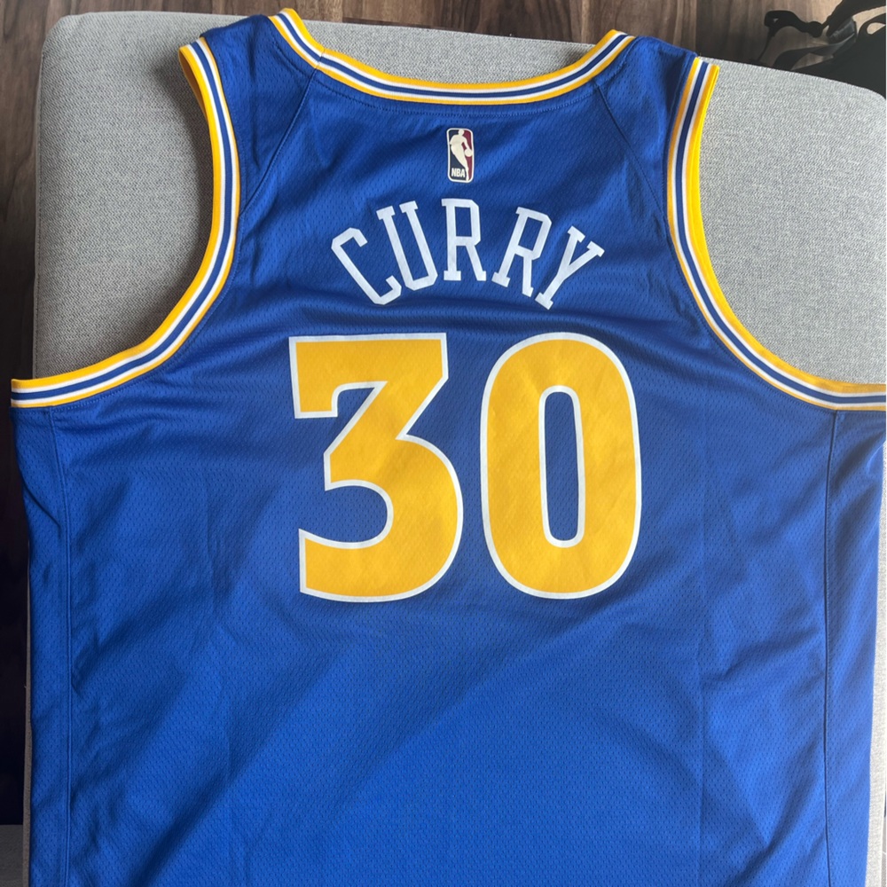 Unisex Nike Stephen Curry Royal Golden State Warriors 2022/23 Swingman Jersey